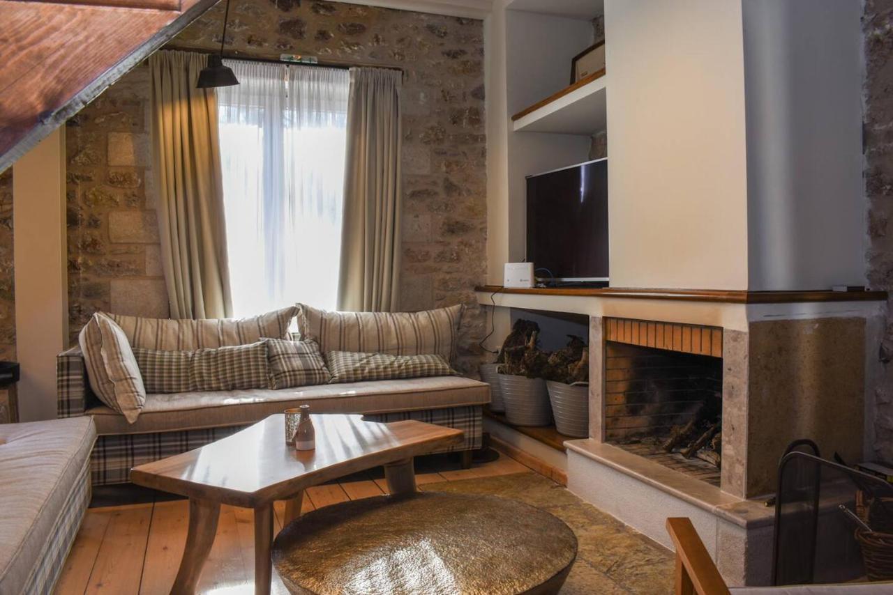 Secluded Mountain Refuge - Theonimfi Paradise Gem Dimitsana Luaran gambar